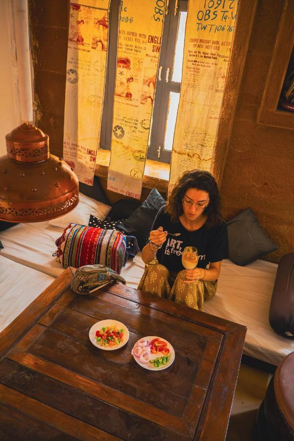Open Road Hostel And Cafe Jaisalmer Eksteriør billede