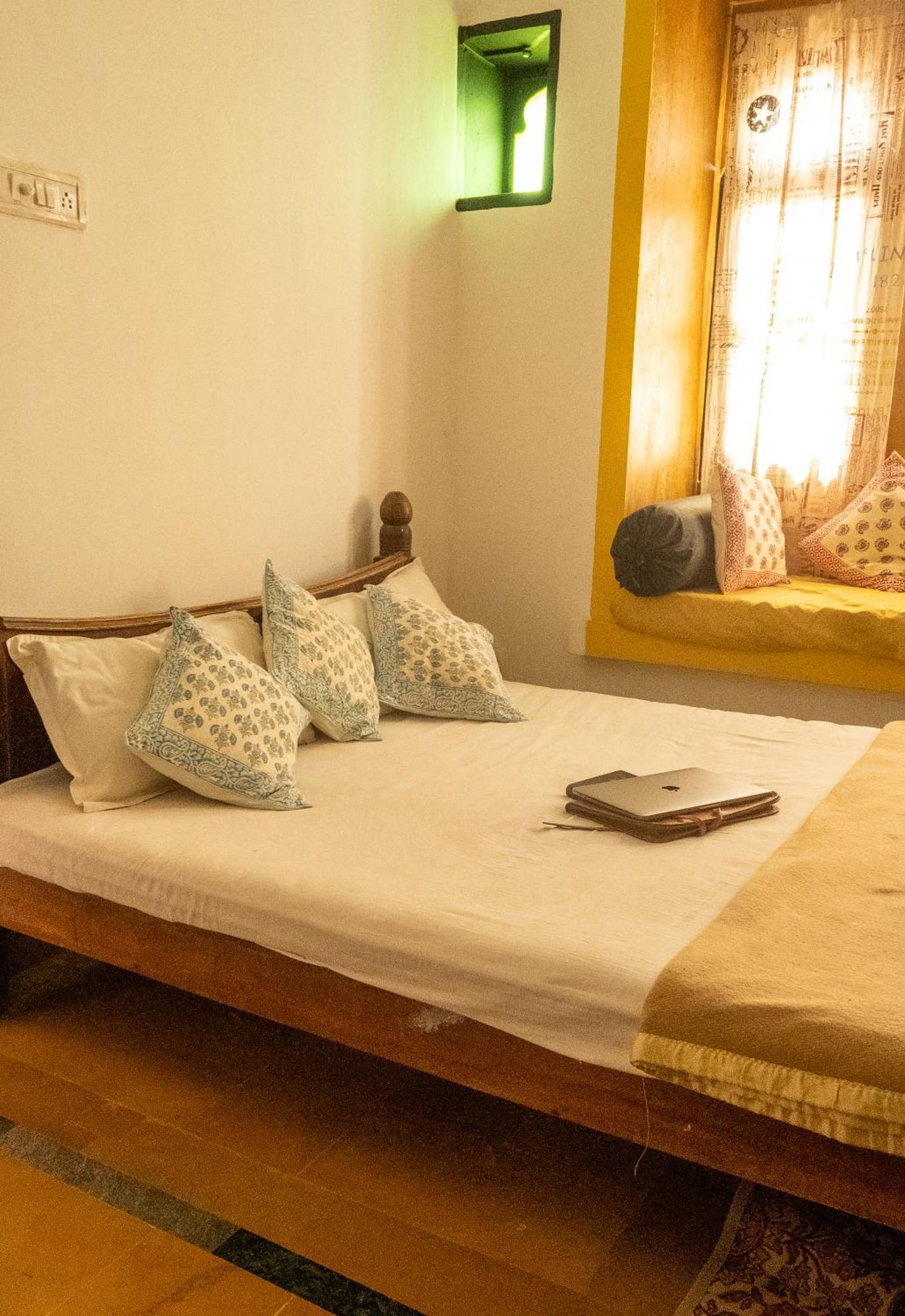 Open Road Hostel And Cafe Jaisalmer Eksteriør billede